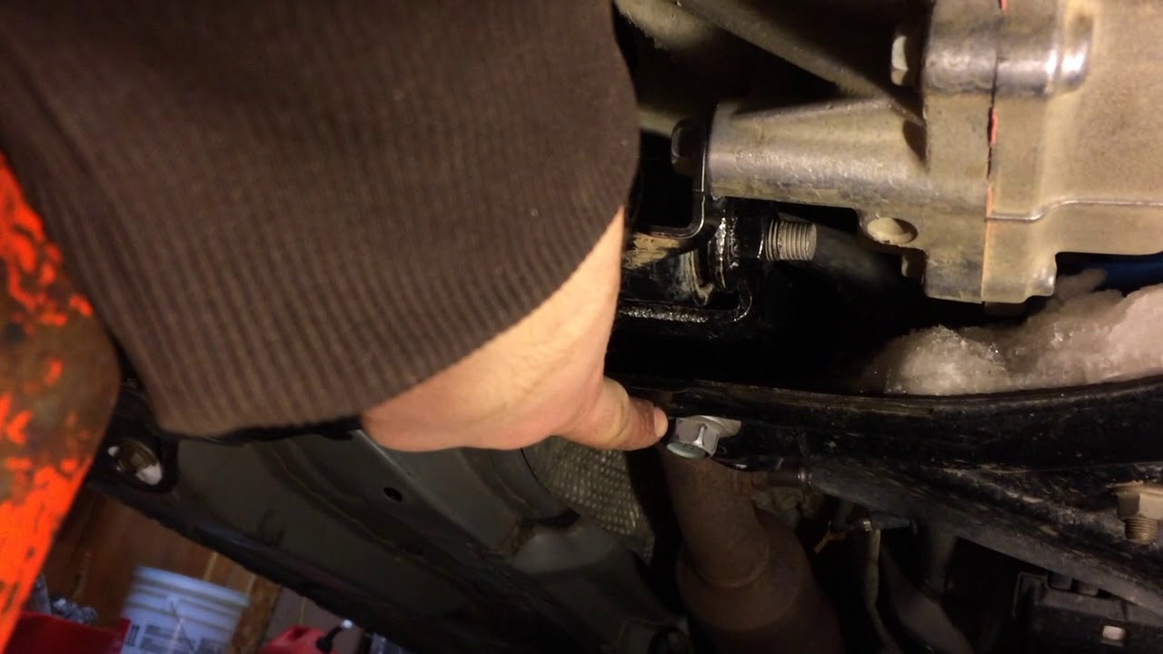 How To Replace Rear Engine Mount 2008 Toyota Yaris Sedan