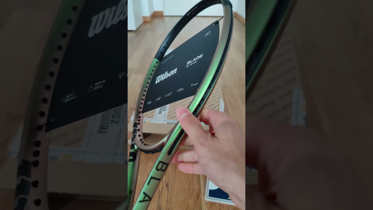 My Wilson Blade 98 V.8 16x19 racket in 2024