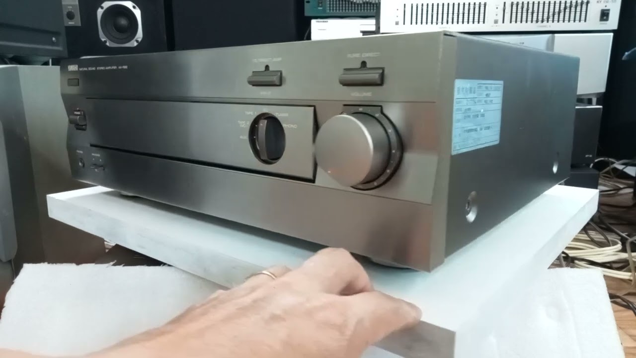 Ampli YAMAHA AX-592