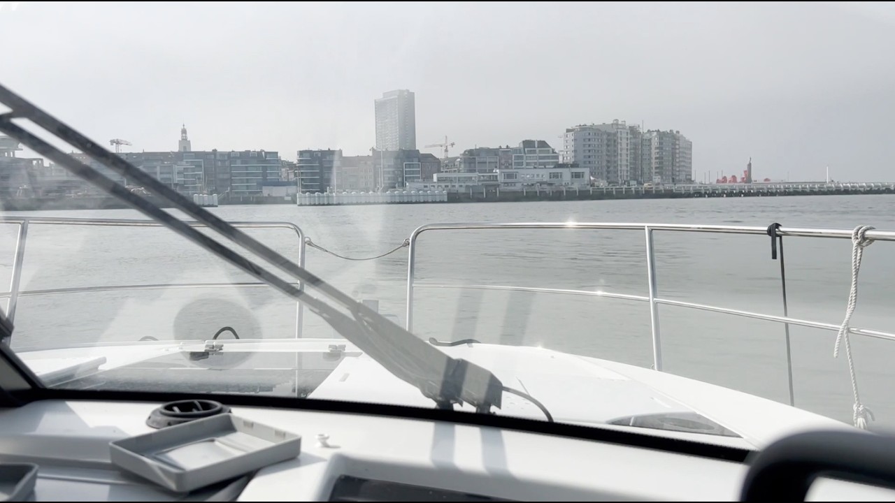 Arriv&eacute;e de Via Alba &agrave; son port de travail: Ostende
