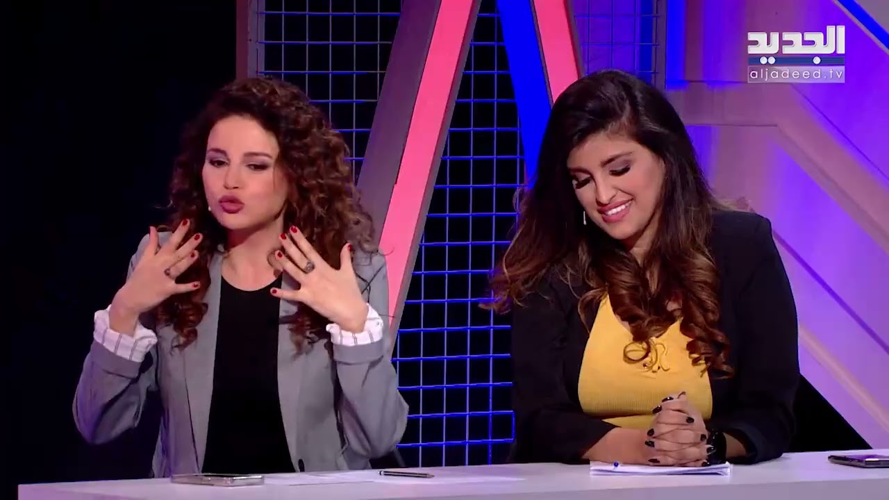 سجال بين رجل دين وممثلة : حضرتها مسلمة؟ .. والأخيرة ترد : مش ضروري تعرف