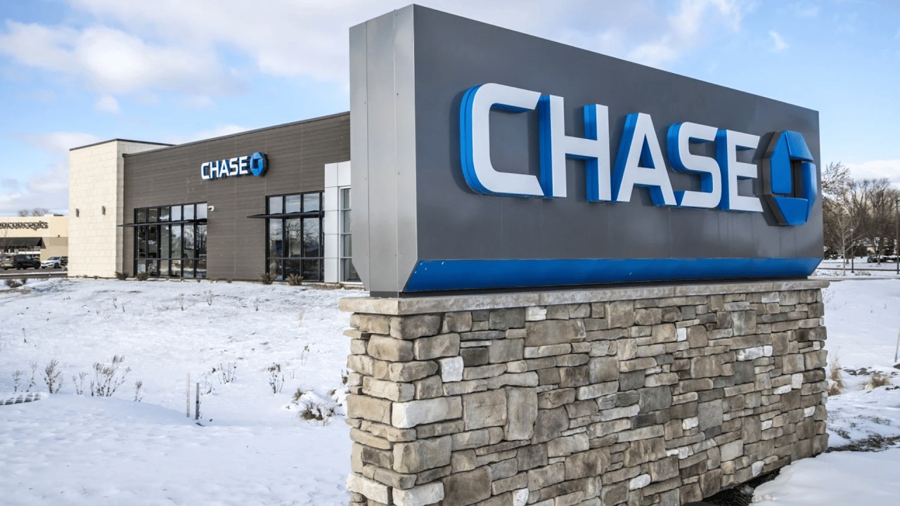 Уважаемые клиенты Chase Bank! Эти изменения вступят в силу через 10 дней.