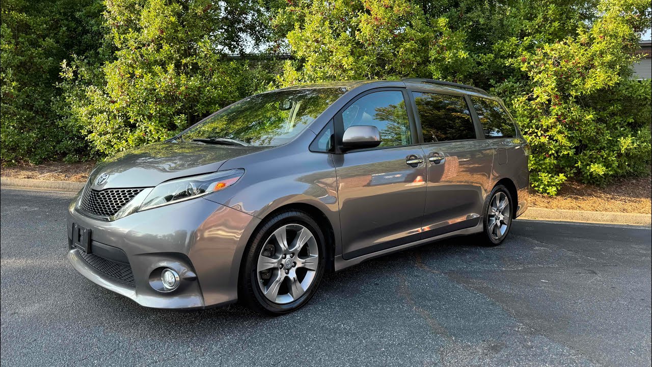 2015 Toyota Sienna SE - 111k miles- PreDawn Gray Mica - Excellent Condition