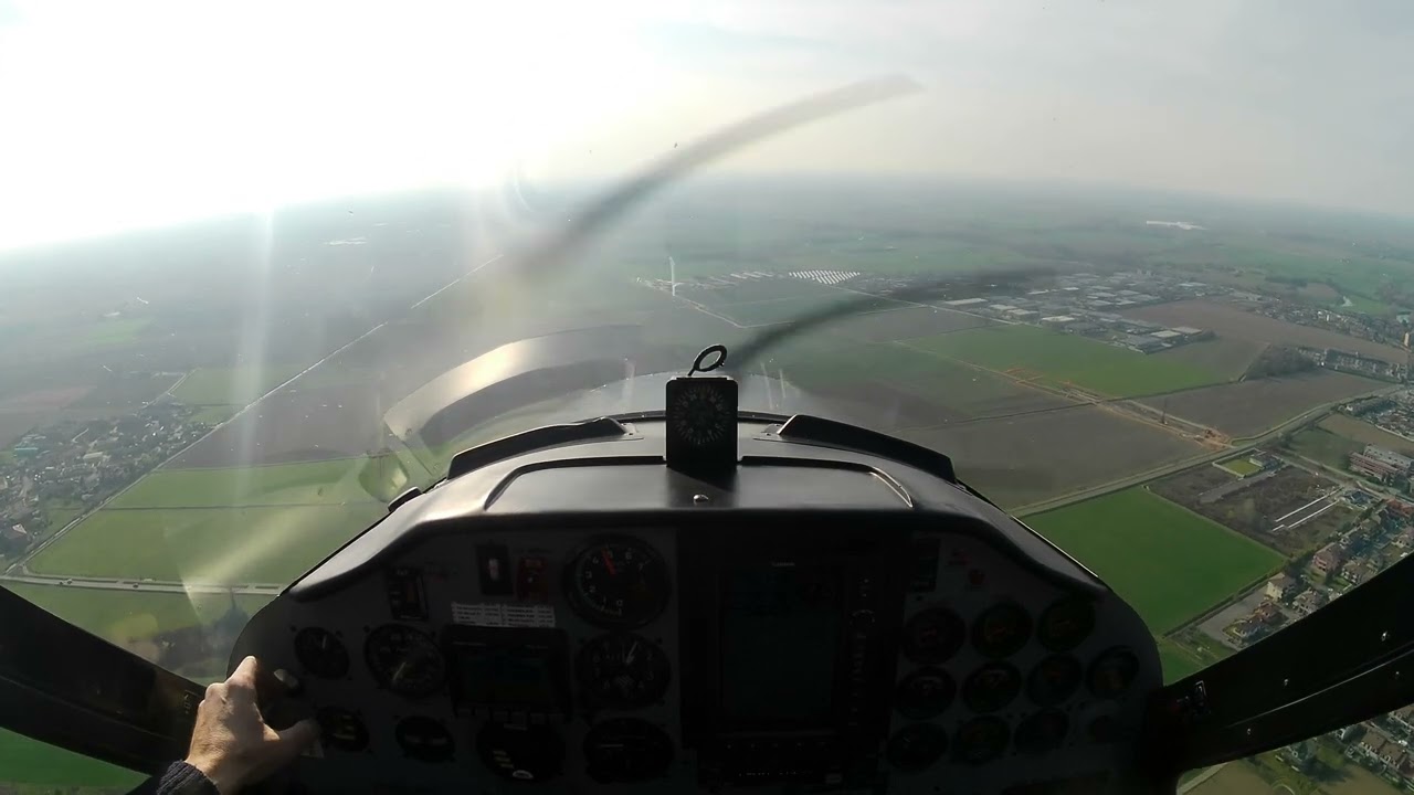 Tecnam P92 - Massalengo to Rosangeles, exploring north-west..