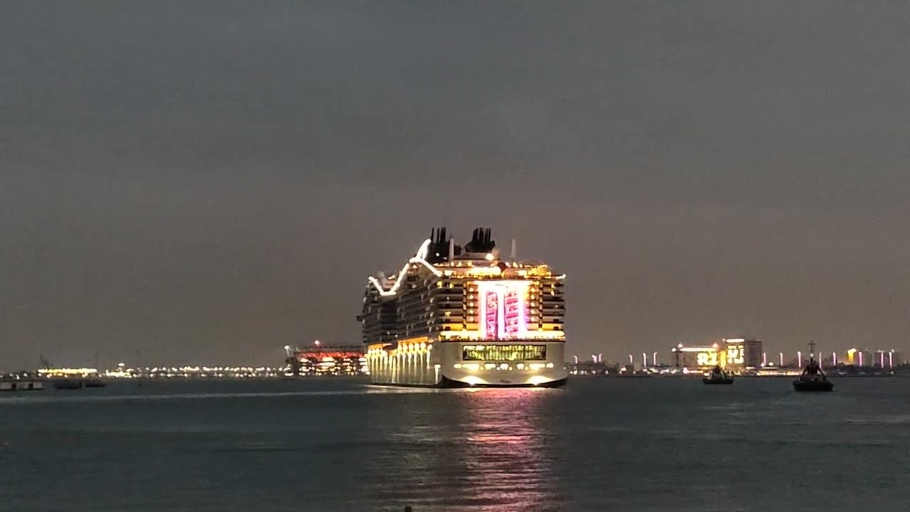 Ship at old port #Doha #Qatar