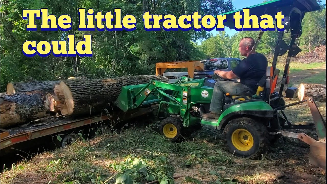 John Deere 1025R, a powerful 1 series subcompact tractor