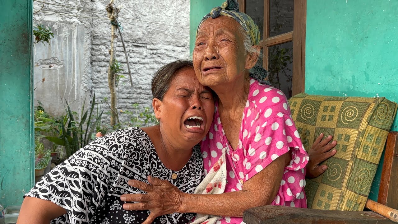 BERKUNJUNG KE RUMAH MBAH LEGINAH RATU NANGIS - JERENE KOK WES PIRANG PIRANG TAHUN GAK PETUK🥹😭🤣