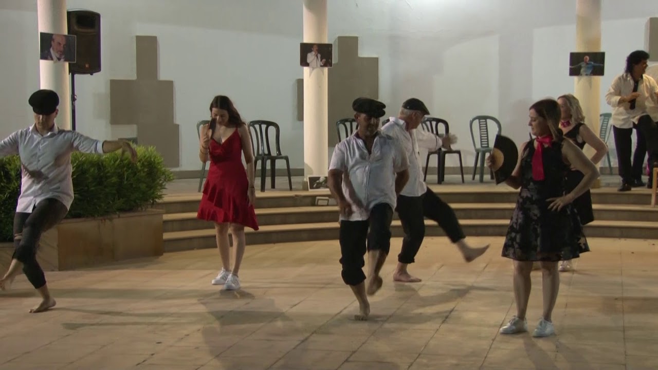 ΑΝΑΠΟΛΩΝΤΑΣ ΤΑ  ΠΑΛΙΑ louloudi dance school