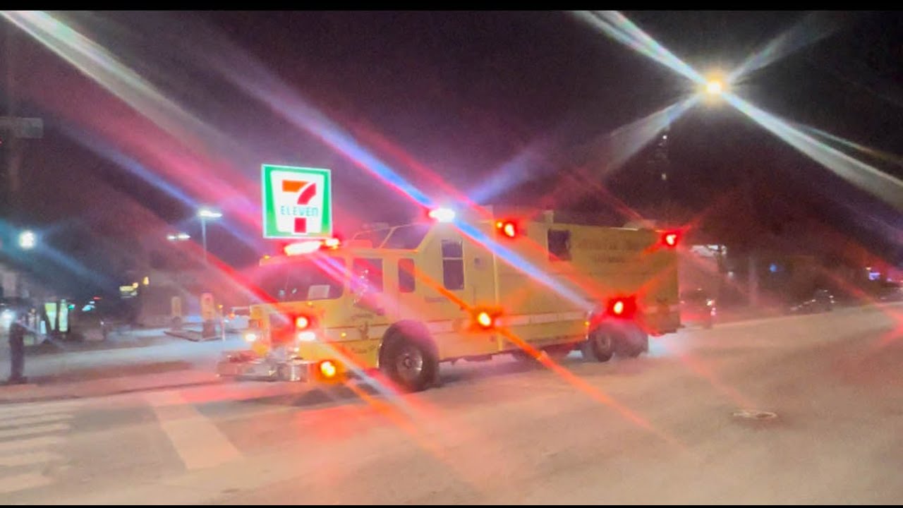 *RARE Q SIREN* Chicago Fire Dept Squad 7 Responding
