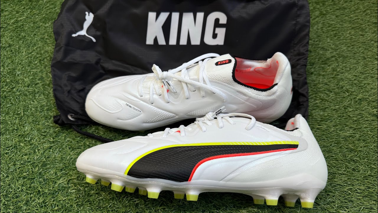 Unboxing & Trying On KING 20 ULTIMATE FG/AG Football Boots Unisex 🔥🔥🔥
