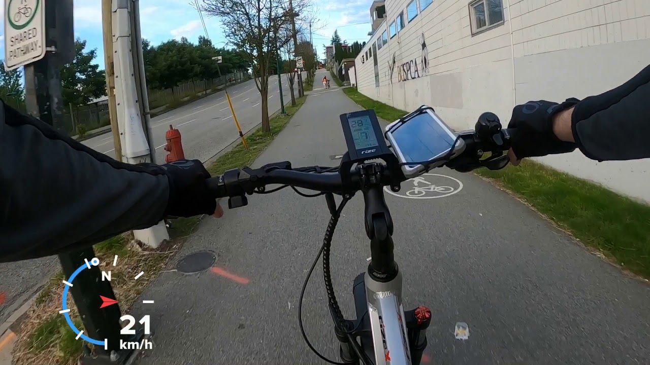Cruising Vancouver - Ebike - Rize X