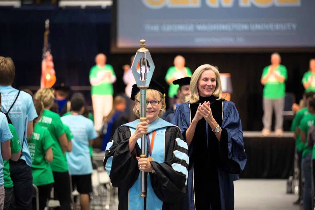 Freshman Day of Service and Convocation Photo Slideshow