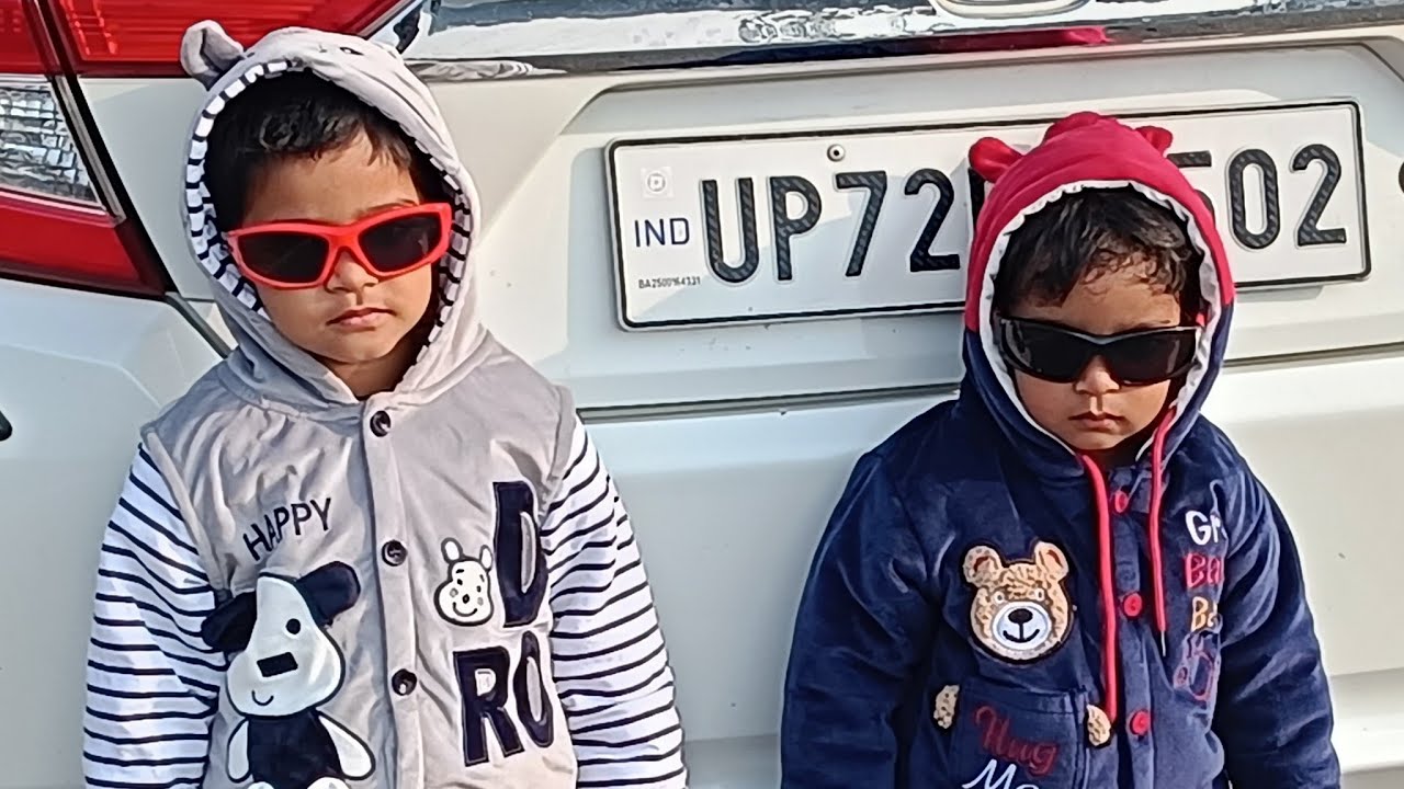 ठंडे ठंडे पानी से नहाना चाहिए गाना आए या न आए गाना गाना चाहिए #😜😜😜