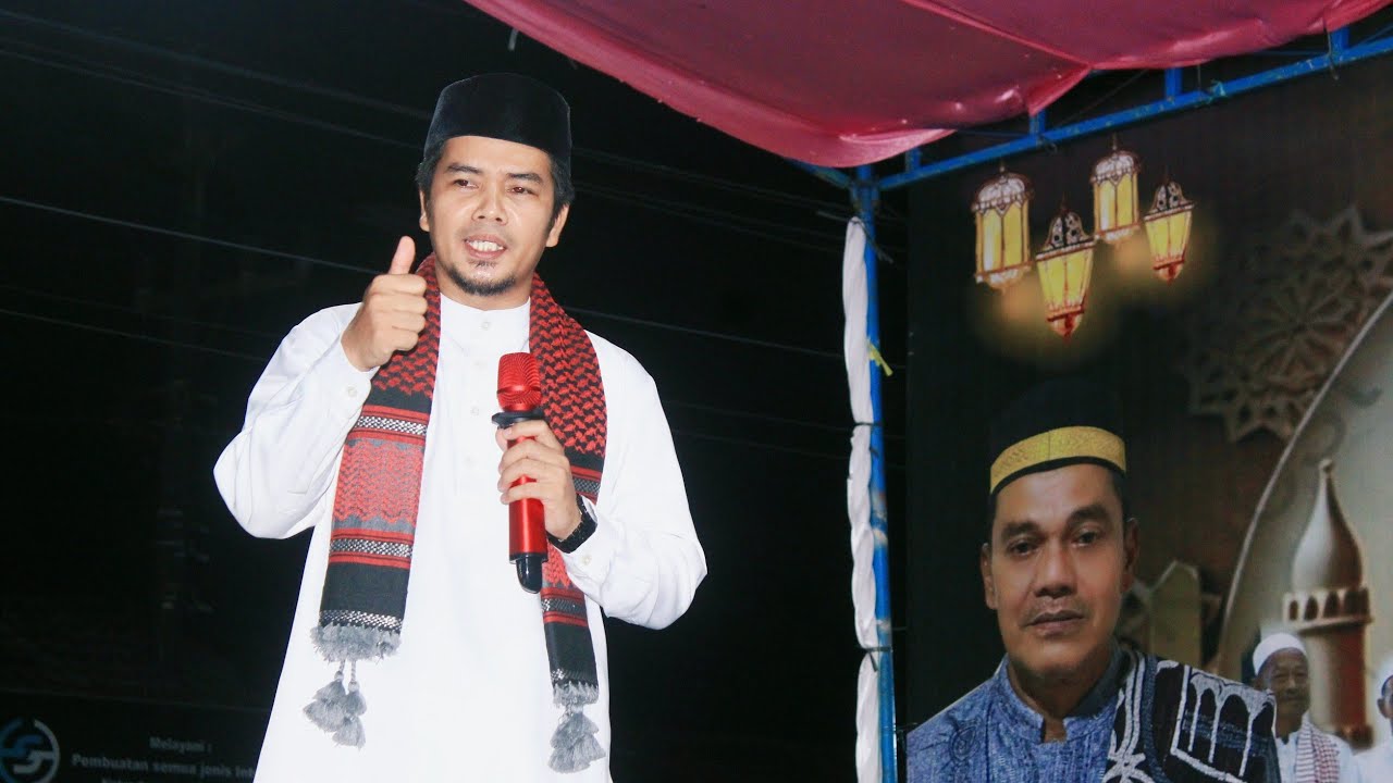 Jamaah pada Tertawa Ustad Hatoli Salman Maulid Nabi Muhammad SAW Masjid Nurul Muslimin Kuala Dua
