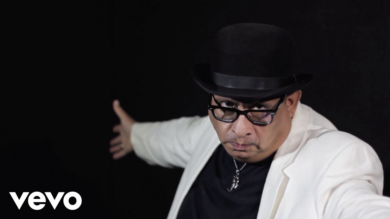 Armando Palomas - El Payaso Con Alas en los Pies
