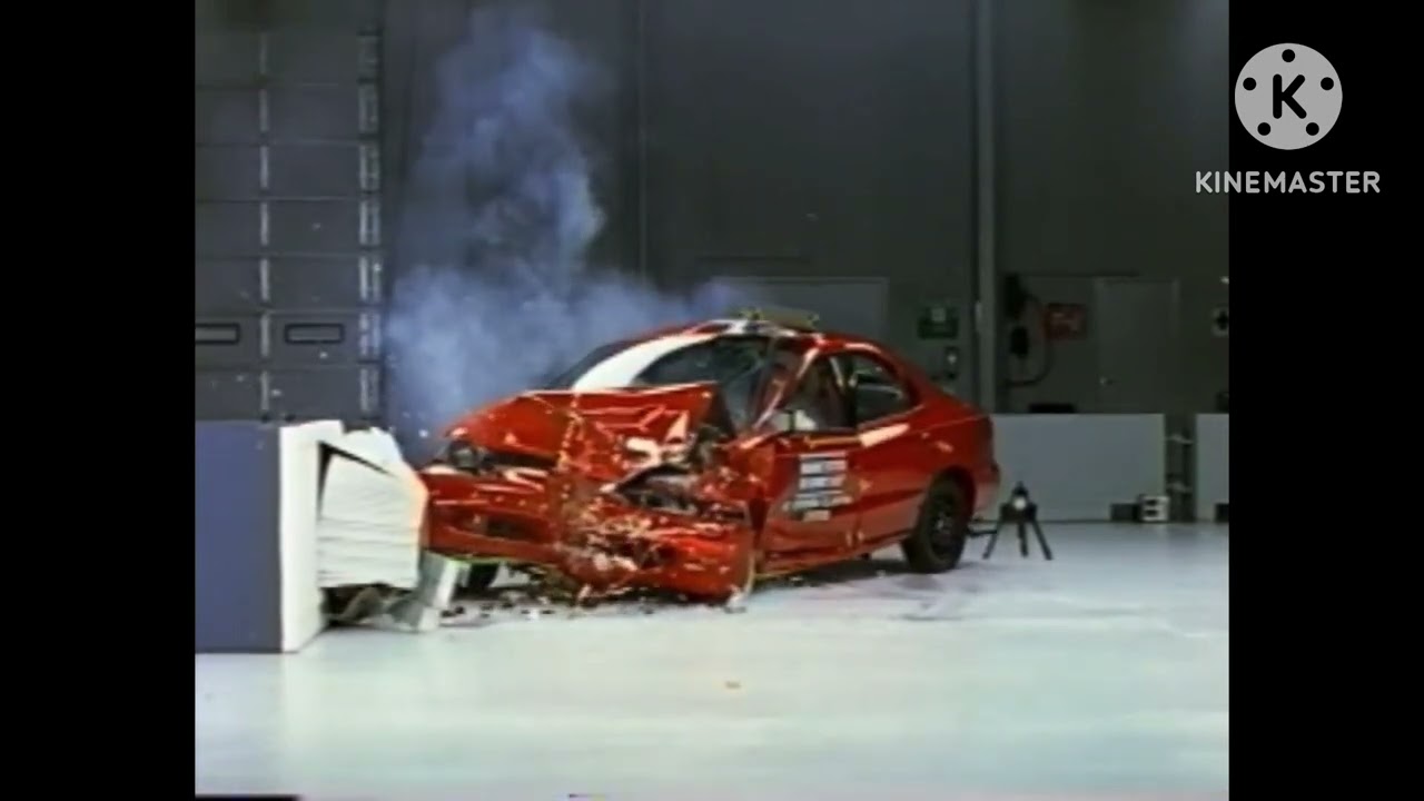 Crash Test 1996-2000 Hyundai Elantra / Avante / Lantra Frontal Offset IIHS