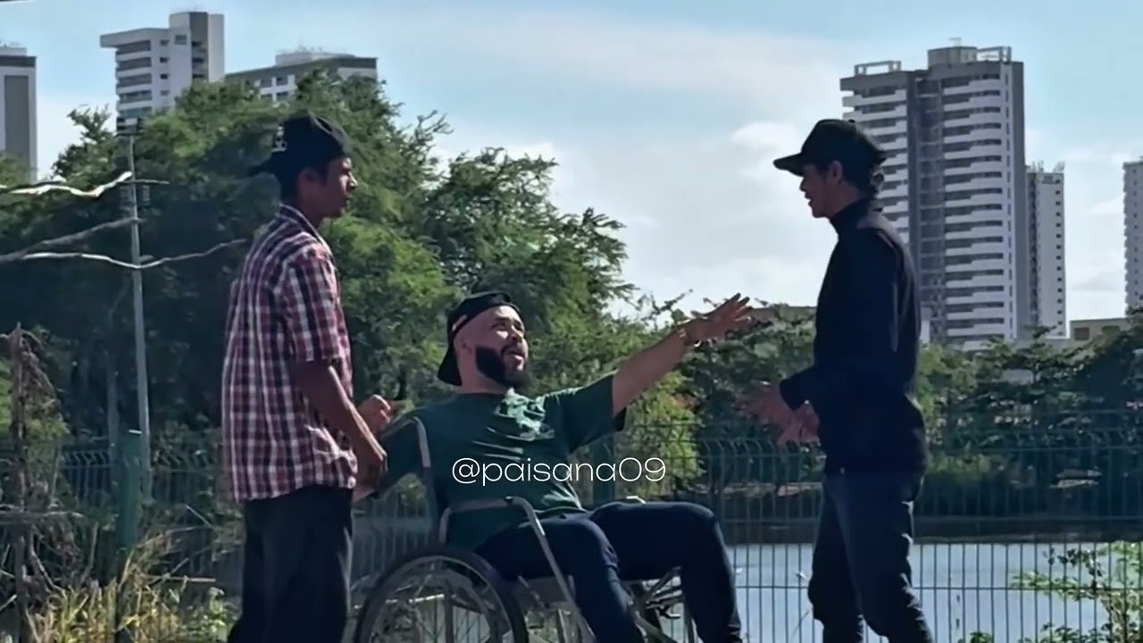 Pegadinha do paisana😂😂