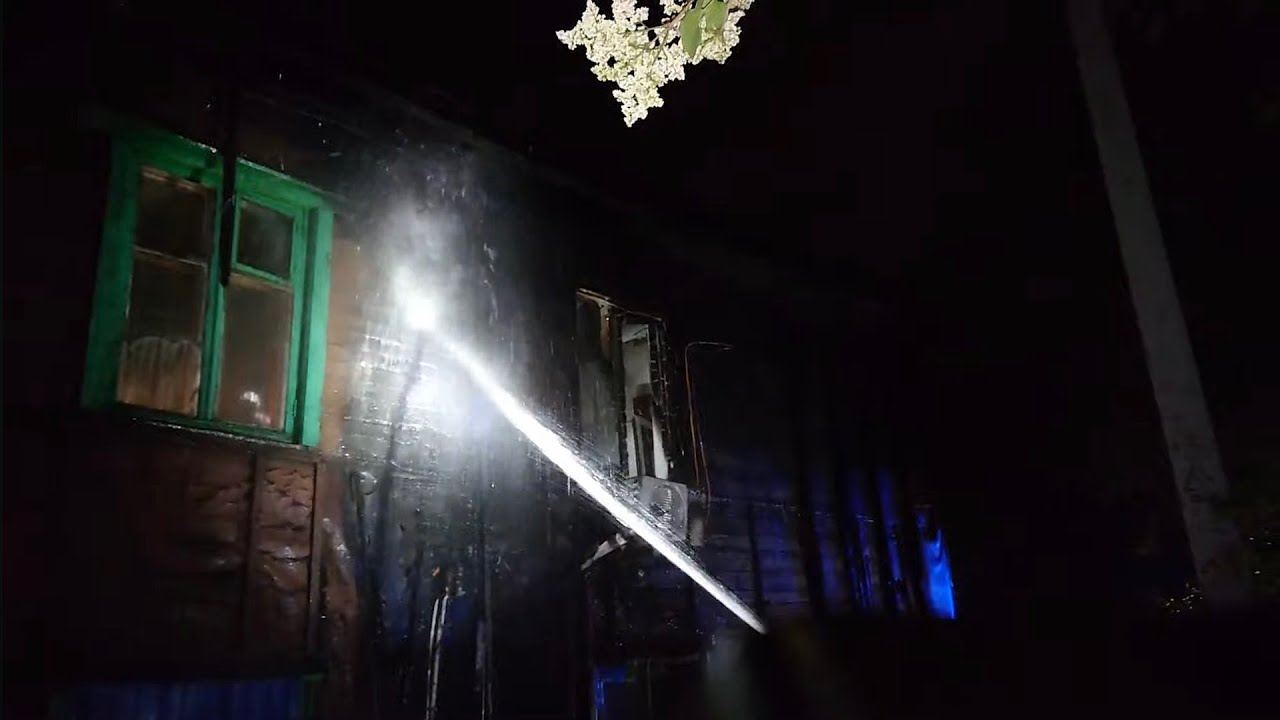 Срочно!  Пожар в бараке на Карла Маркса 132б| Хабаровск