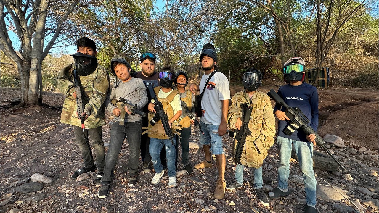 JUGAMOS FREE FIRE EN LA VIDA REAL CON LOS SO&Ntilde;ADORES 🔫💣🔥🤣 (Armas de Air Soft) / Grillo La Duda