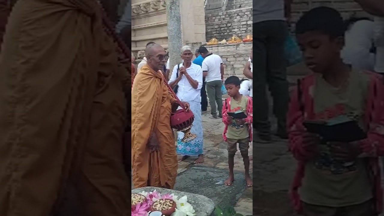 සිව් බුදුවරුන් වහන්සේලාගේ පිරිනිවන් පෑ සලකුණ රුවන්වැලි සෑ සලපතල මළුවේ තිබෙන බව ඔබ දැන සිටියාද.