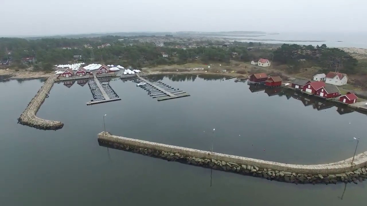 Brattest&oslash;  -  Pikesten fyr -  Hvaler -  Drone