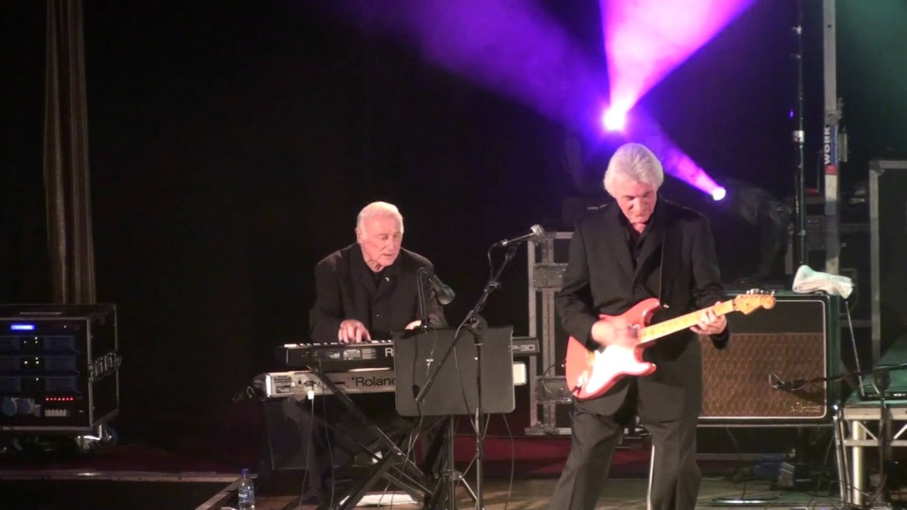 13 The Magnificent Seven.  Bruce Welch's Shadows.  2012 Shadowmania