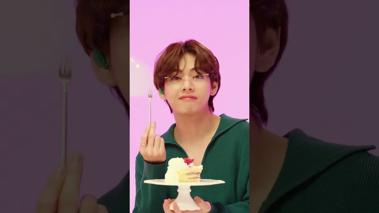 BTS V (Taehyung) - Snow Flower Performance