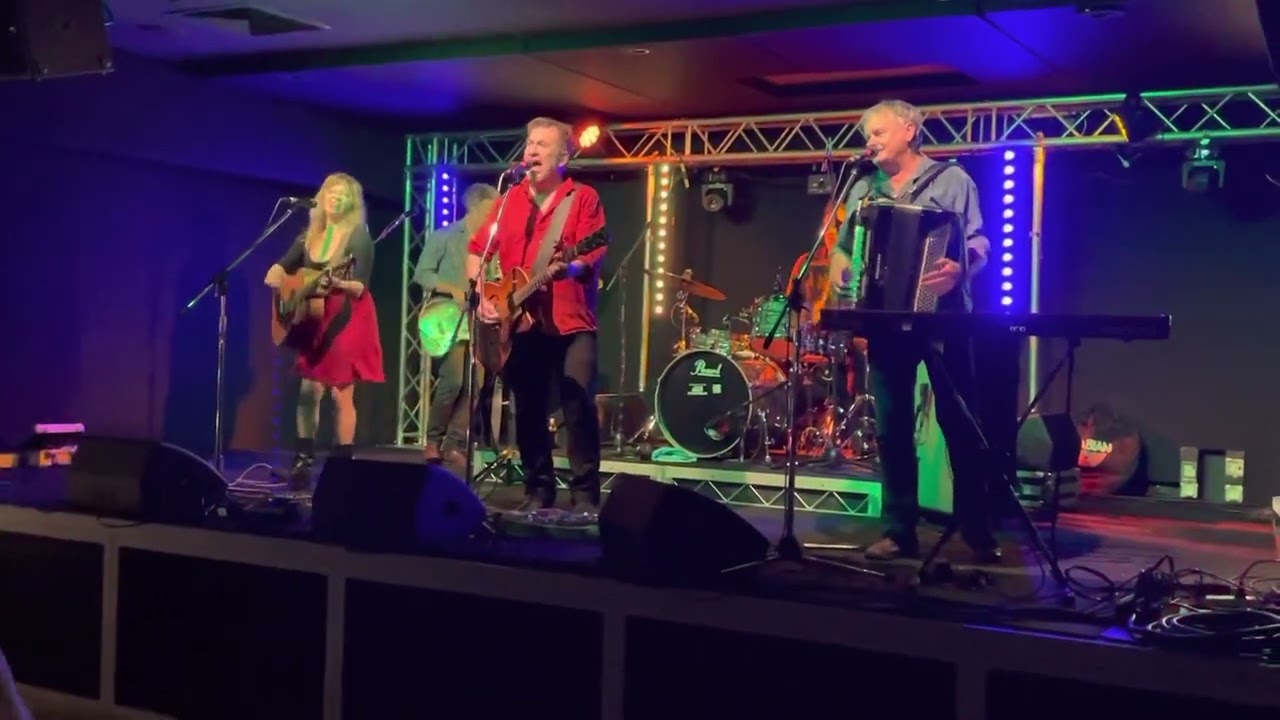 Mick Thomas and the Roving Commission- Father’s Day live from the KBT.