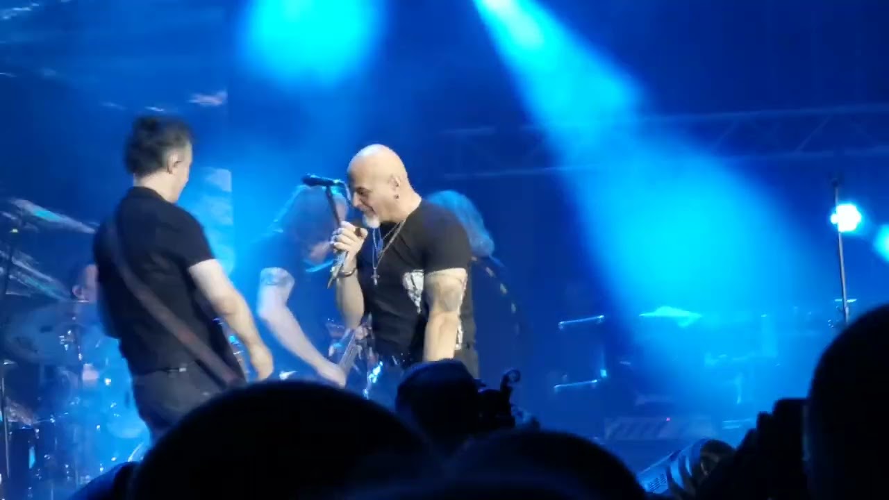 Parni Valjak & Pero Galić - Prolazi sve, zar ne? (Arena Pula '22)