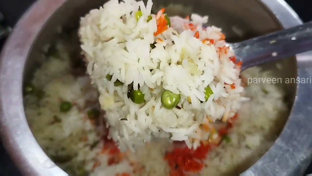 Matar Pulao Recipe | Khiley Khiley Chawal Wala Khusbodar Matar Pulao | मटर पुलाव कुकर में