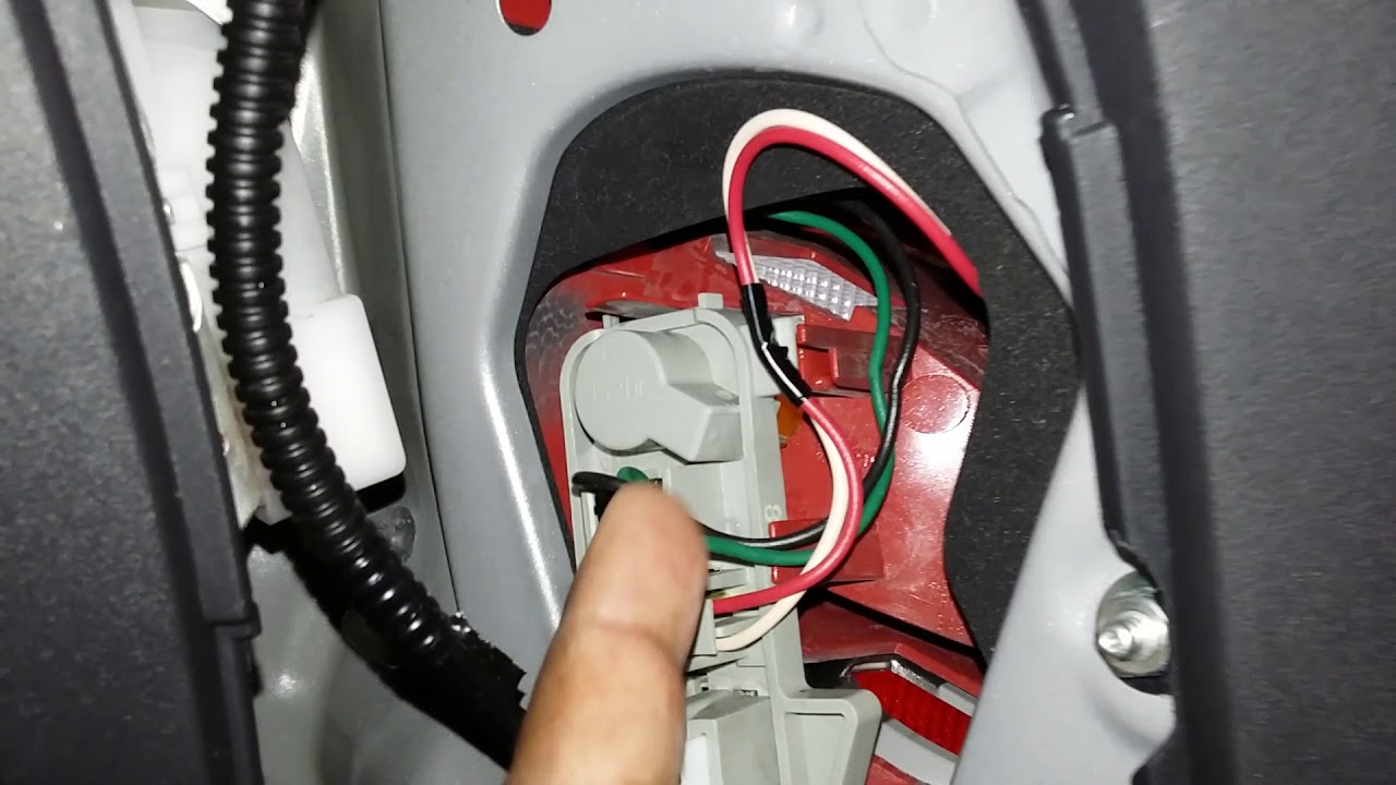 Toyota Yaris 2008 Hatch - Water Leak in Boot / Floorboard