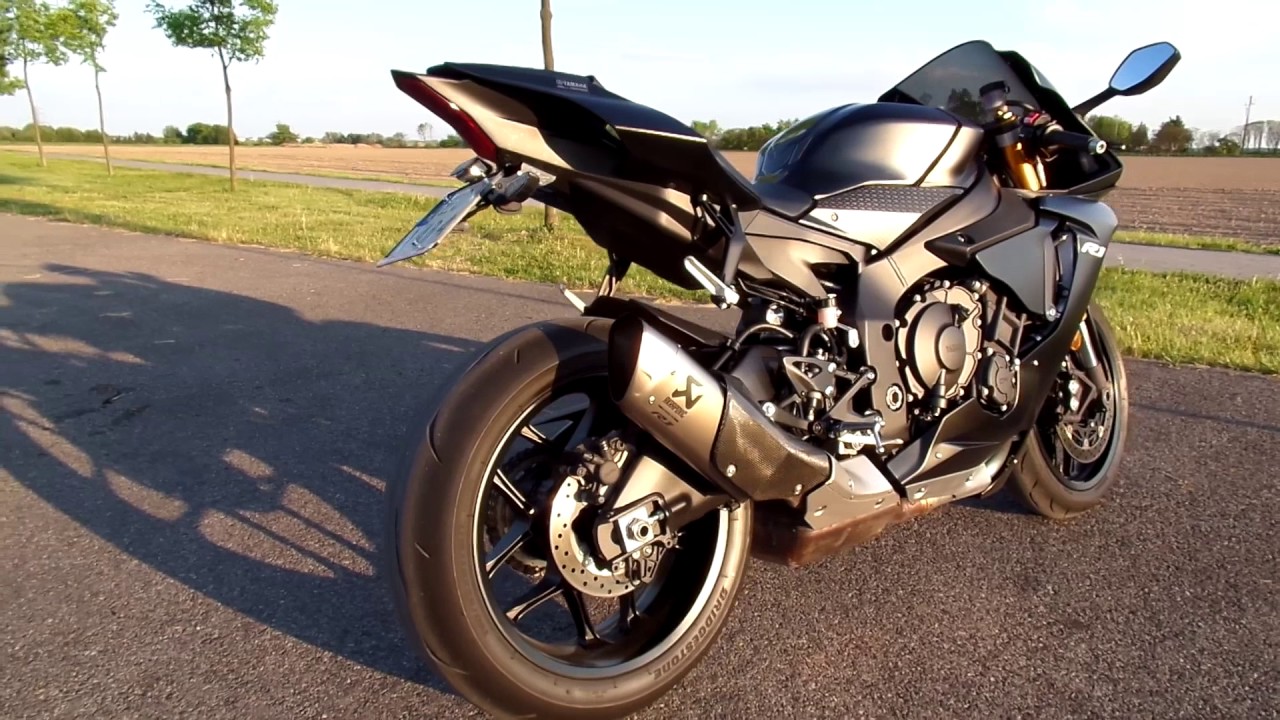 Yamaha R1 2017 Akrapovic HD Presentation
