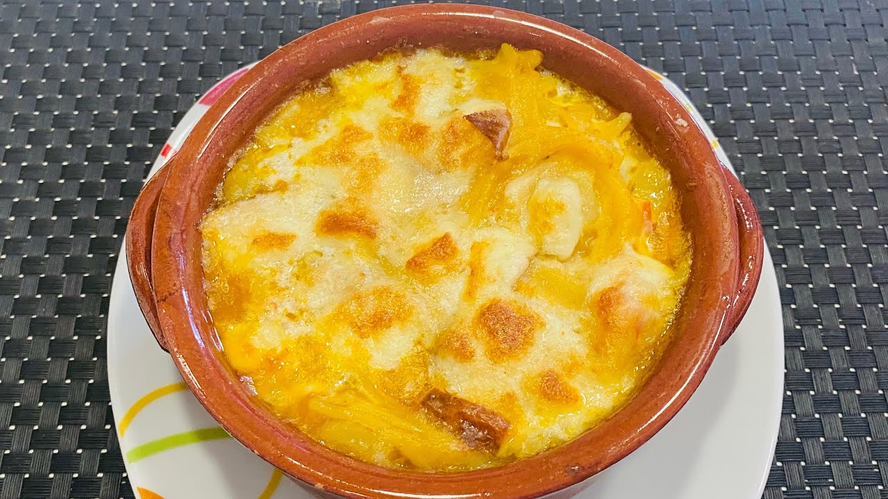 Pasta e patate al forno con provola alla napoletana. Un piatto povero…saporito e cremoso!