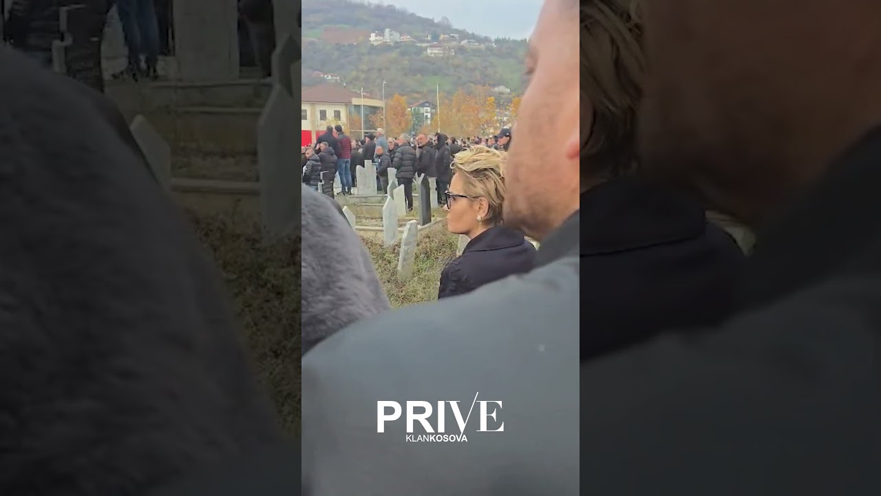 Monika Kryemadhi prezente ne varrimin e Shpat Kasapit