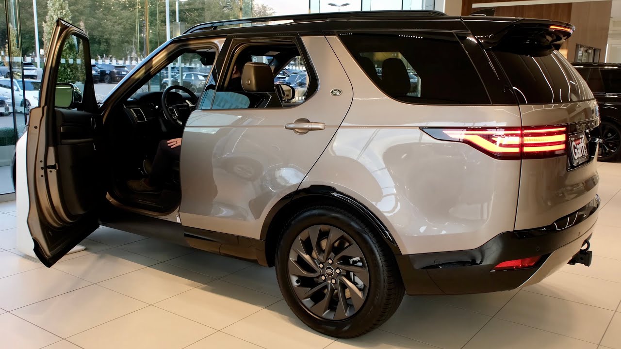 2023 Land Rover Discovery Metropolitan Edition P360