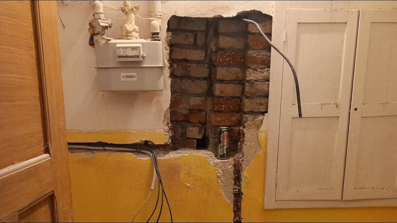 Elektroinstalace v chodbě a práce na technické místnosti