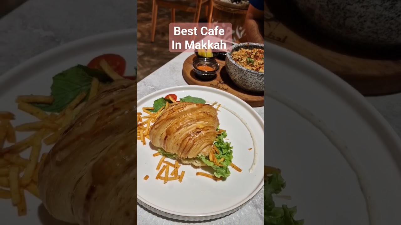 Best👌 Cafe in Makkah Clock Towers #muslimtravelgirl #makkahcafe #cafemomentmakkah #umrah #makkah