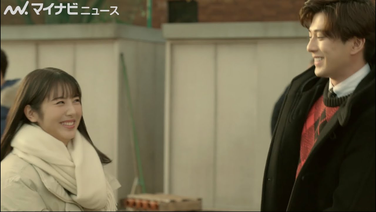 浜辺美波、新田真剣佑と見つめ合い生徒に内緒で…橋本環奈&星野源もサプライズに大はしゃぎ ドコモ新CM「先生からみんなへ」 篇メイキング