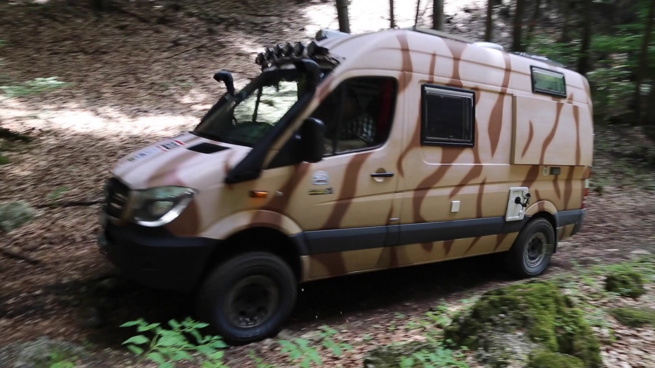 Mercedes-Benz Sprinter CBONE špeciál 4x4 MIL (VIDEO FULL HD)