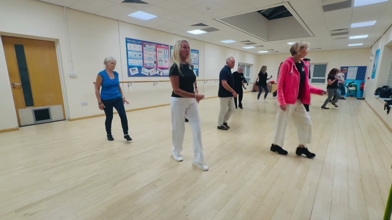 Senorita Come Closer Demo - Intermediate Line Dance. Choreographed by: Jo Kinser, John Kinser, 9/25