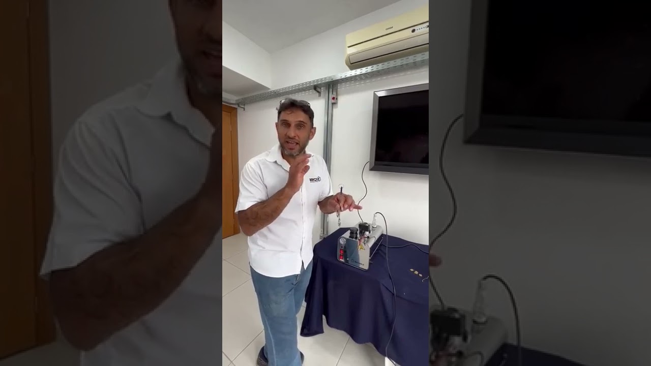Steamer o único capaz de limpar em baixo das pedras de suas joias!