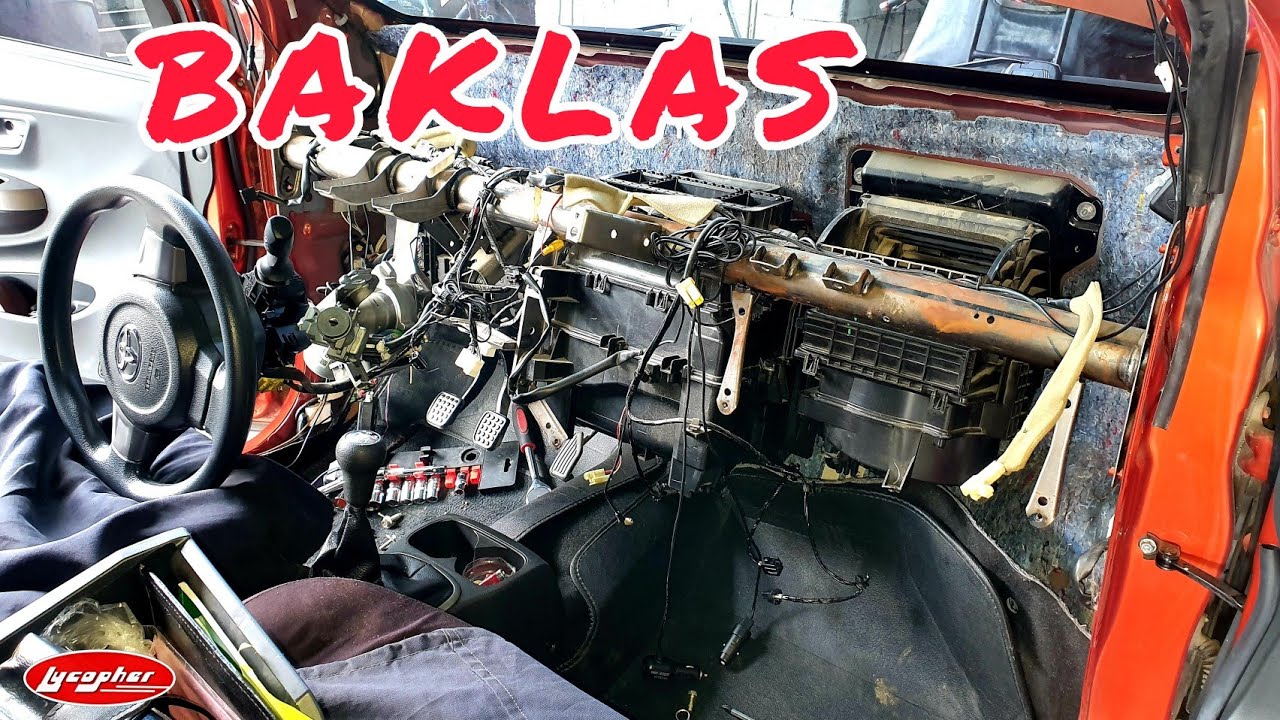 Ang salarin sa Mahina at Mabahong Car Air-conditioning | Baklas Dashboard Tuloy!
