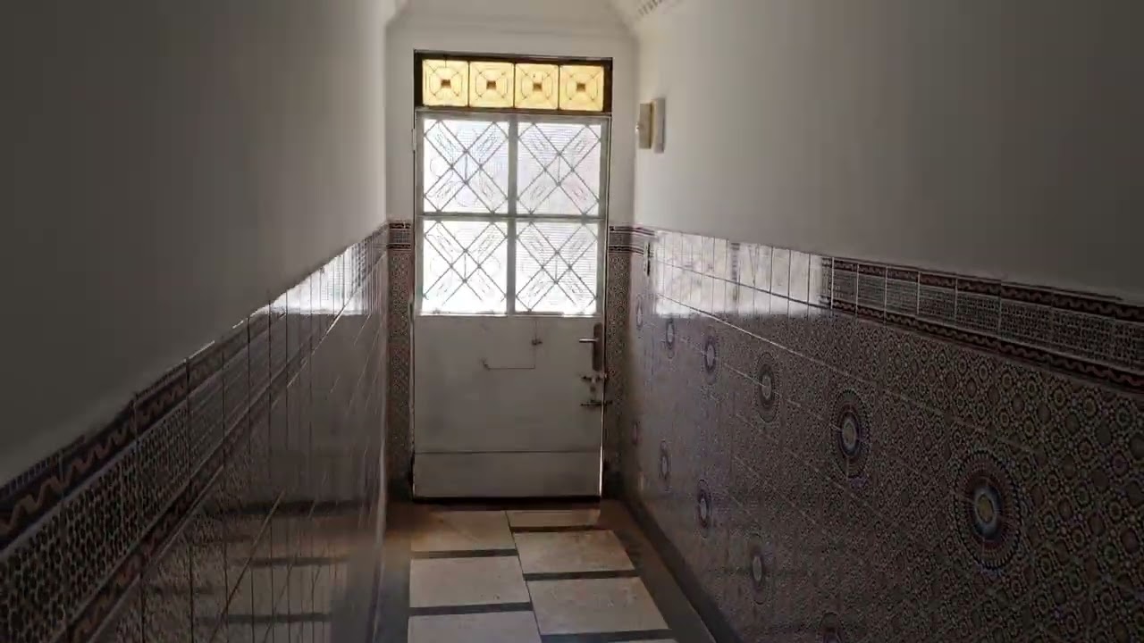 maison bd.has 2.acote mosket ferdawse tel 061522 3979 prix 850000dh OUJDA