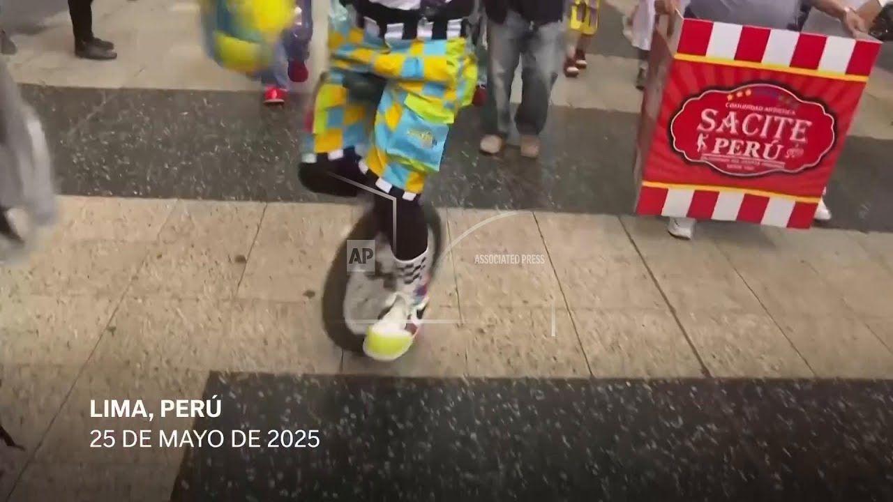 Los payasos de Perú celebran el Día del Payaso con la esperanza de que se reconozca oficialmente la