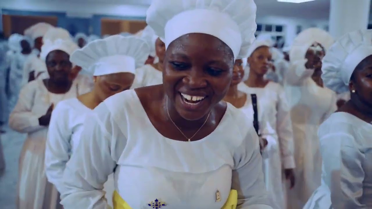 IYANU by Apex Choir