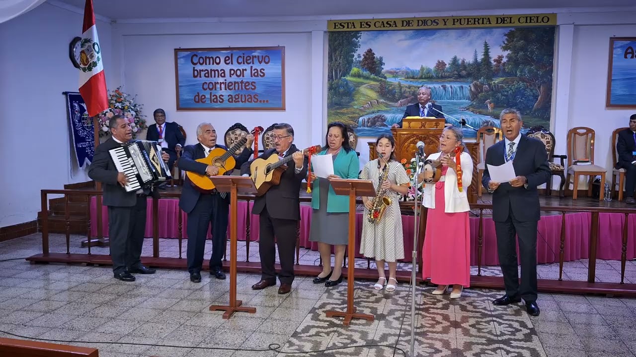 Nuestros pastores de chile dando alabanza a Dios