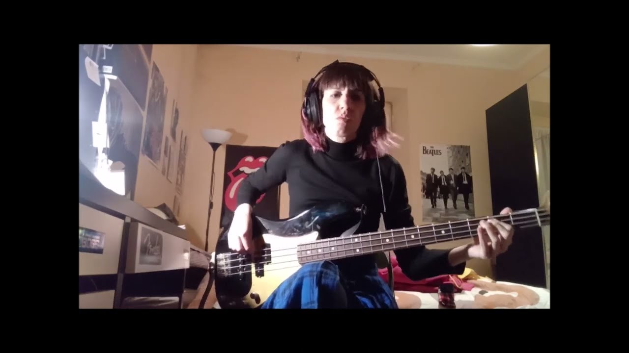 115 Vasco Rossi - Gli Angeli - Bass Cover by Silvia Skull #vasco #vascorossi
