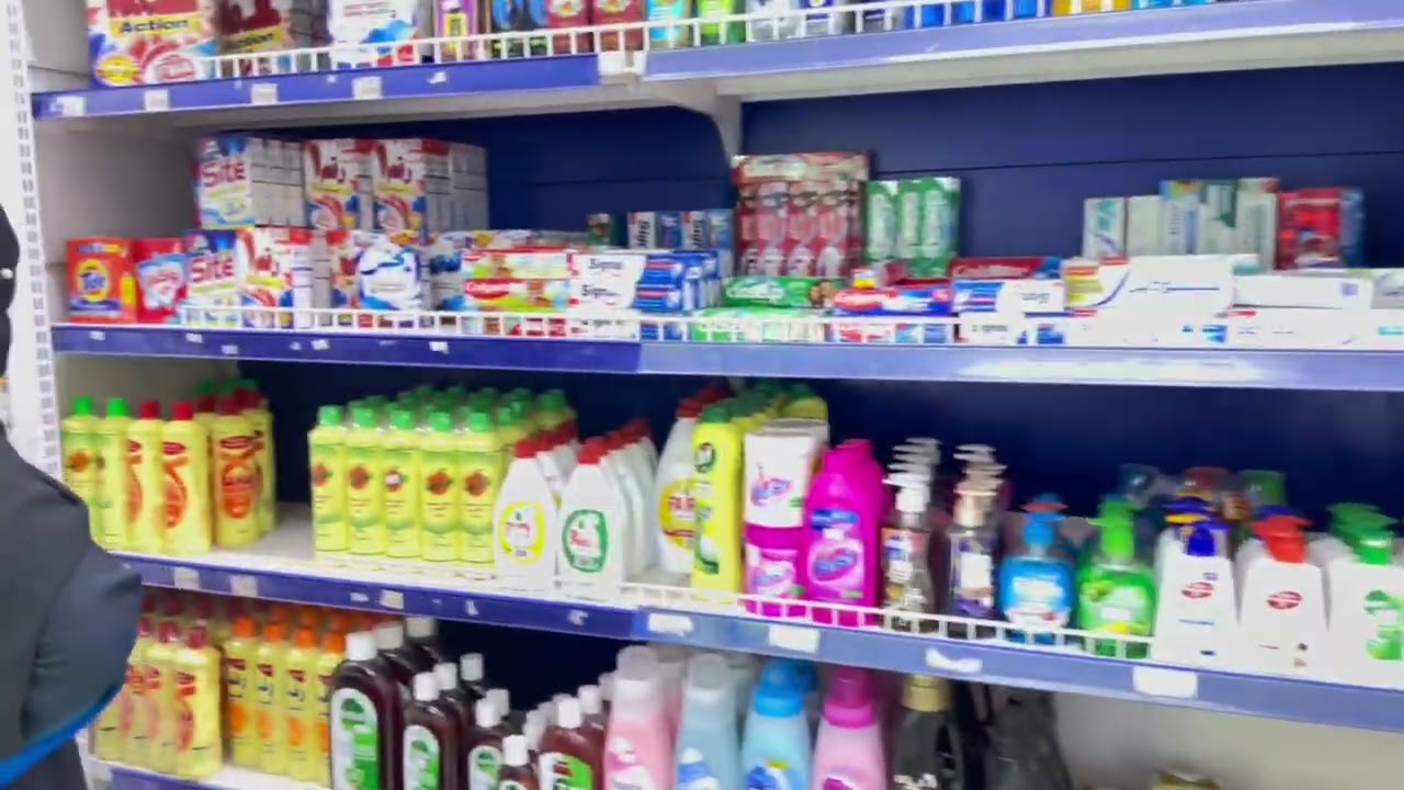 #mabaila #grocery shop vlog with mamu 😁#eating candies￼