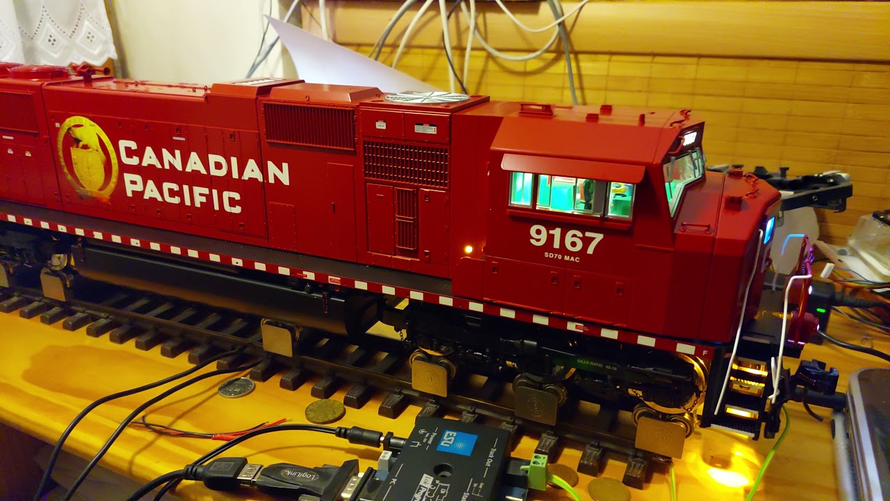 ESU LokSound XL and extra lights in G scale USA Trains SD70MAC