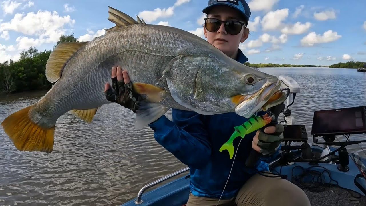 Best Day out on the water fishing for barramundi! Giant 121cm and 115cm fish plus plenty more!